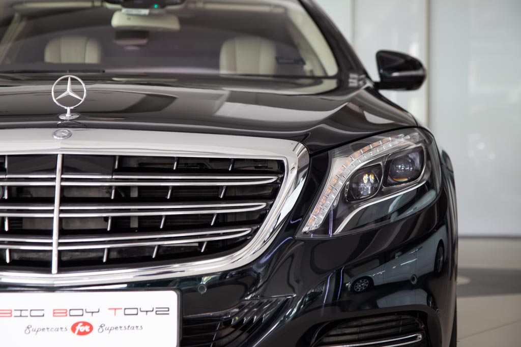 MERCEDES MAYBACH S500
