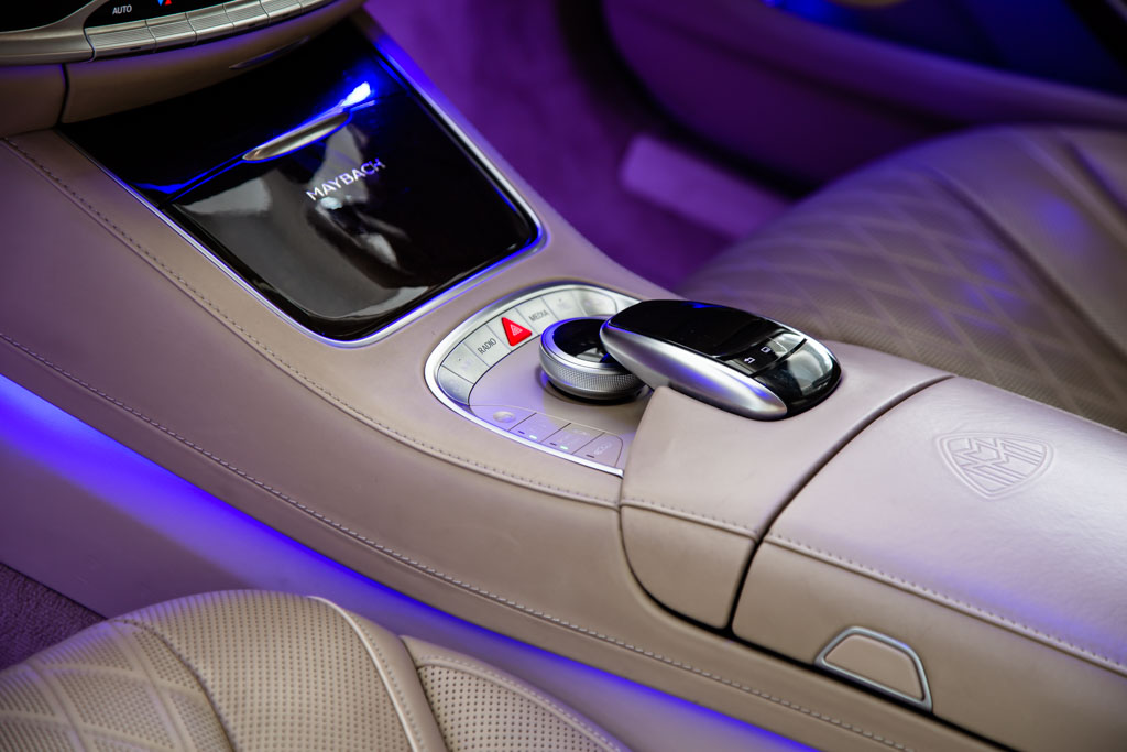 MERCEDES MAYBACH S500