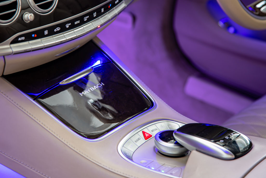 MERCEDES MAYBACH S500