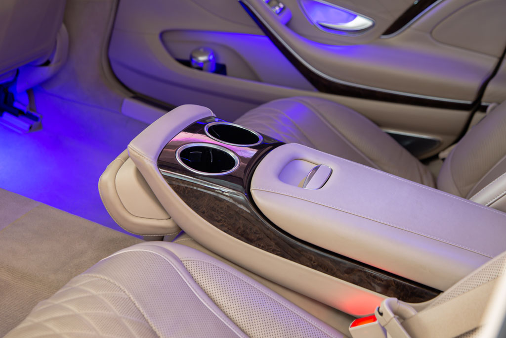 MERCEDES MAYBACH S500
