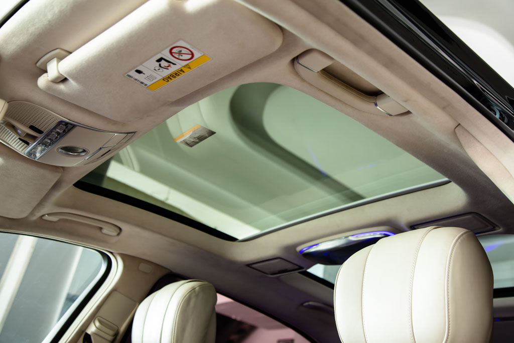 MERCEDES MAYBACH S500