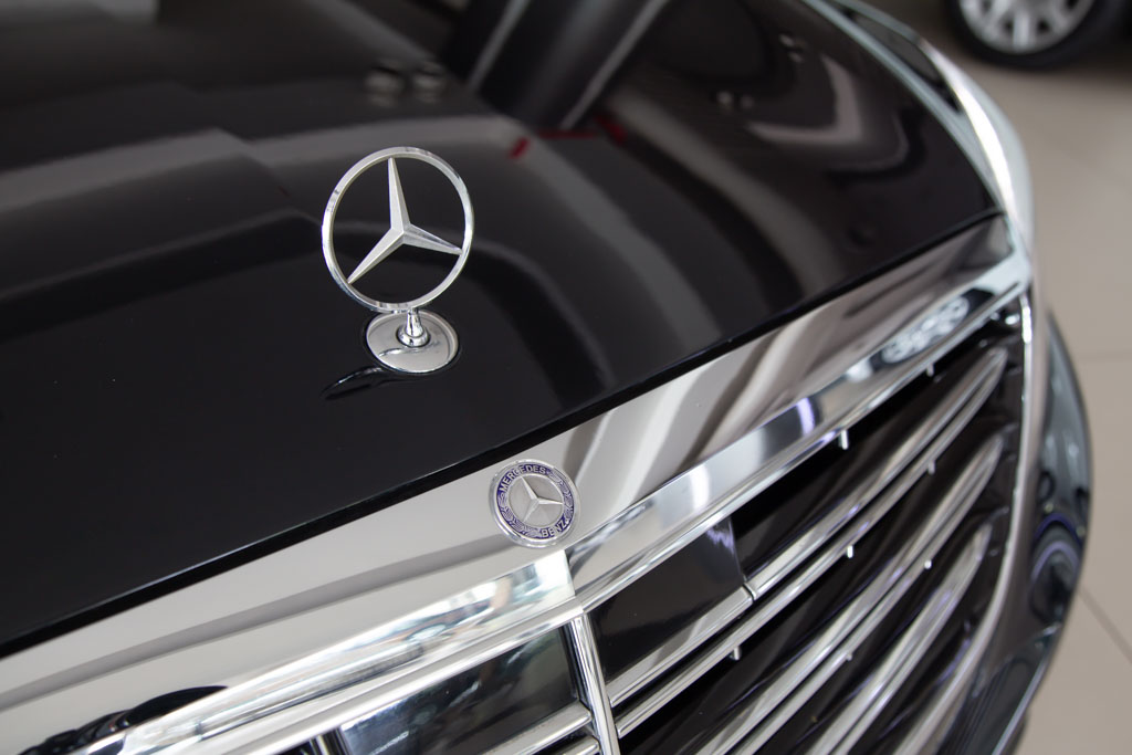 MERCEDES MAYBACH S500