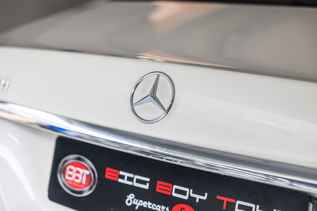 MERCEDES MAYBACH S500