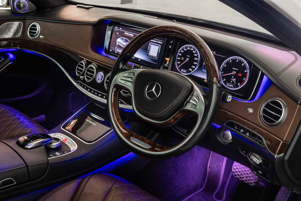 MERCEDES MAYBACH S500