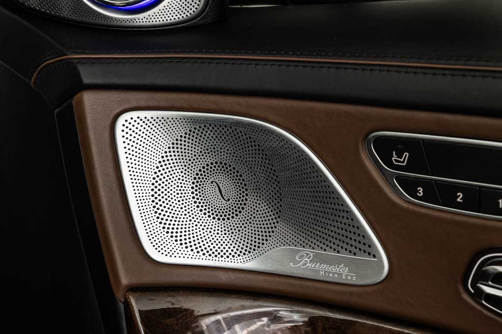 MERCEDES MAYBACH S500