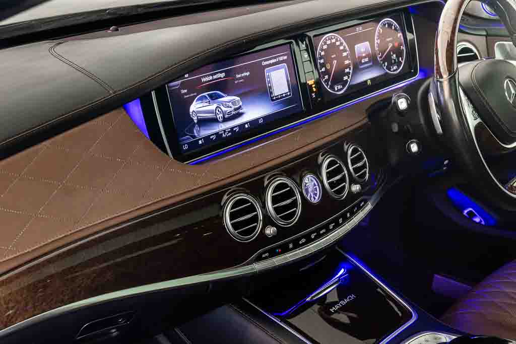 MERCEDES MAYBACH S500