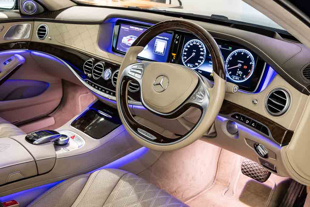 Mercedes Maybach S600