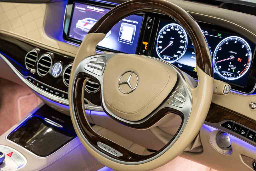 Mercedes Maybach S600