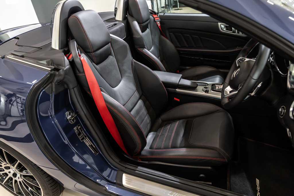 MERCEDES-AMG SLC 43
