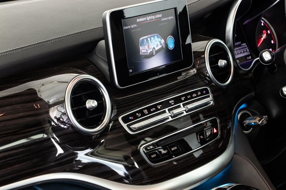 Mercedes-Benz V220d LWB Exclusive