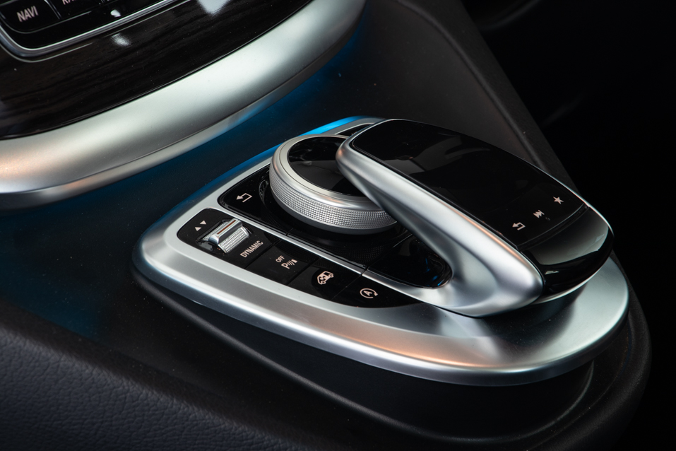 Mercedes-Benz V220d LWB Exclusive