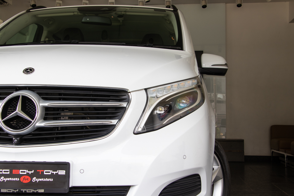 Mercedes-Benz V220d LWB Exclusive