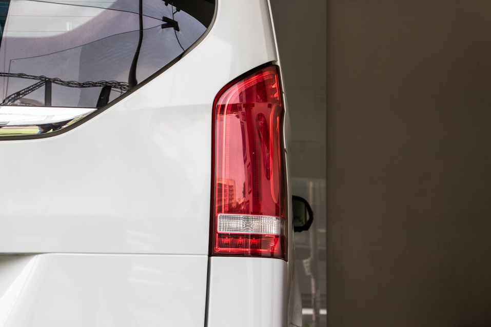 Mercedes-Benz V220d LWB Exclusive