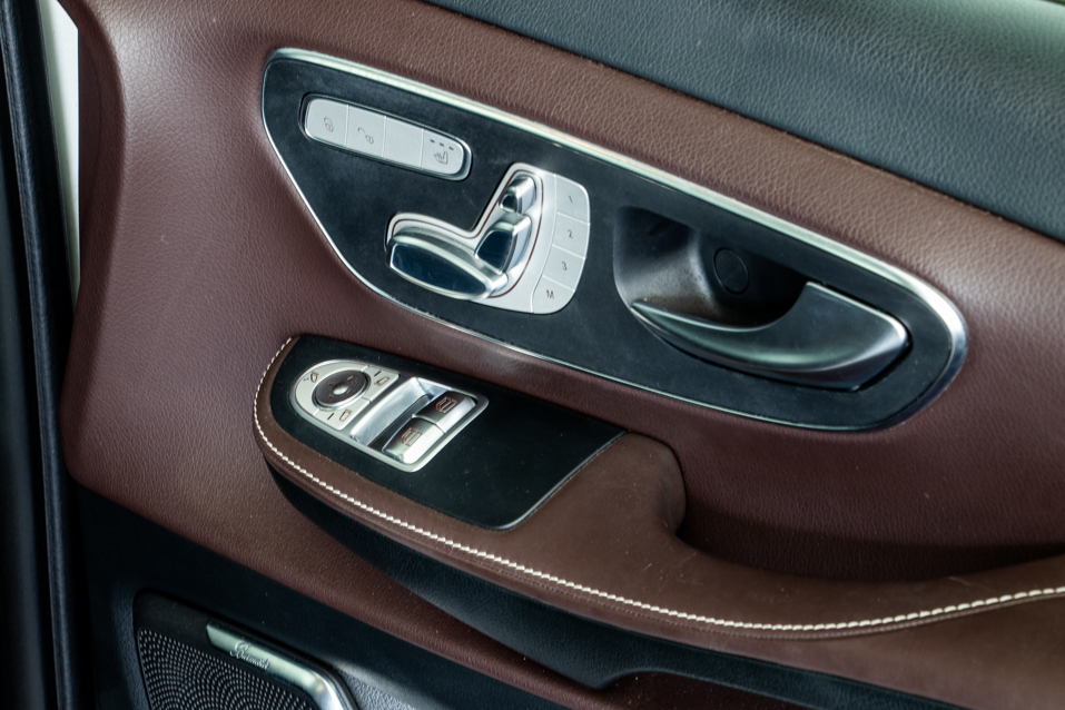 Mercedes-Benz V220d LWB Exclusive