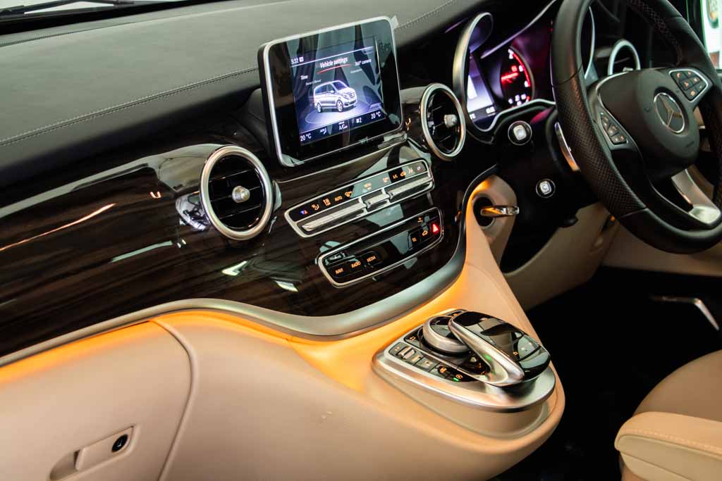 MERCEDES-BENZ V220d Exclusive