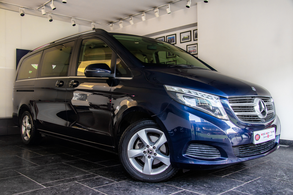 MERCEDES-BENZ V220d Exclusive