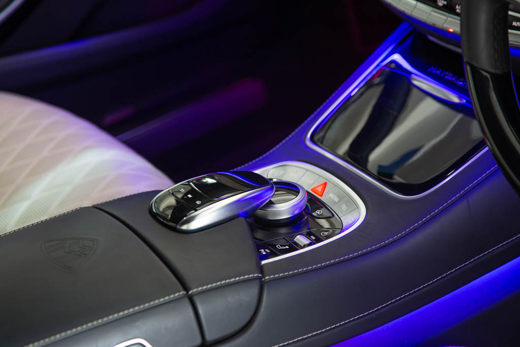 Mercedes Maybach S560