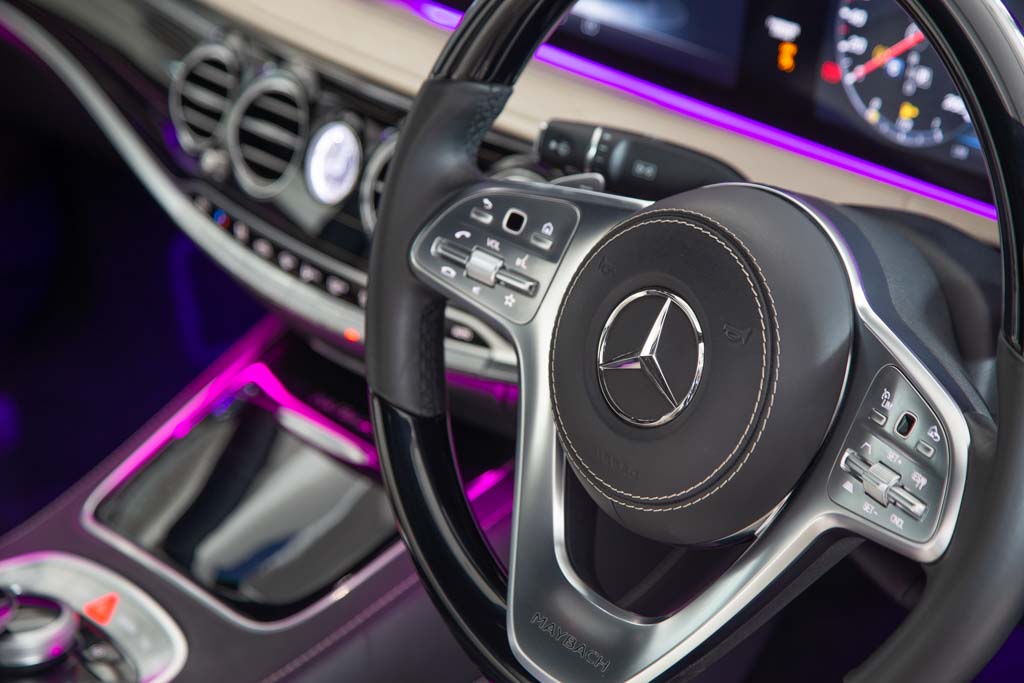 Mercedes Maybach S560