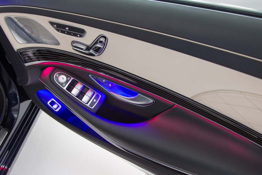 Mercedes Maybach S560