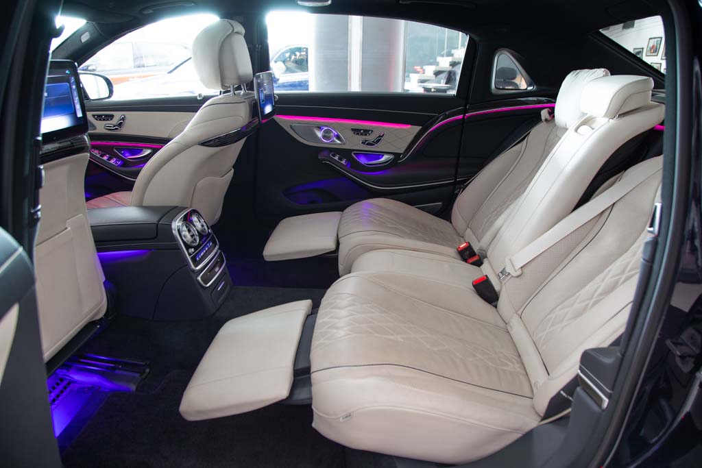 Mercedes Maybach S560