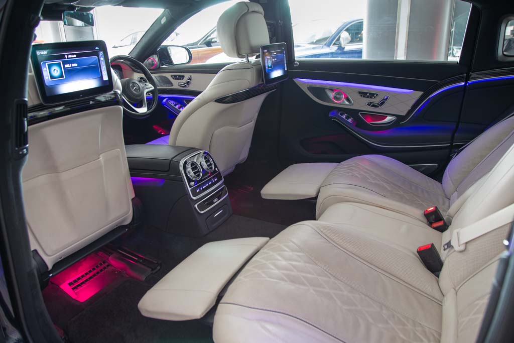 Mercedes Maybach S560