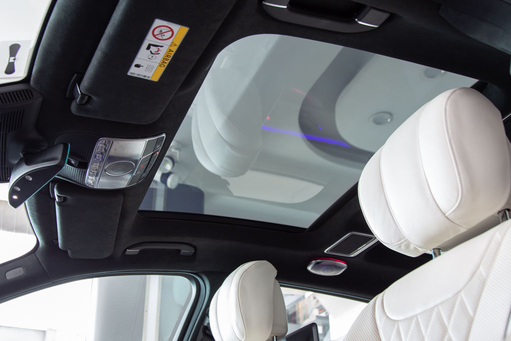 Mercedes Maybach S560