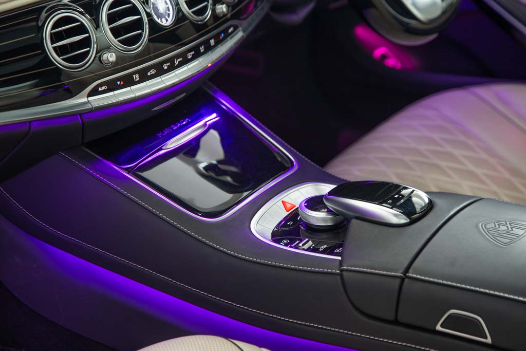 Mercedes Maybach S560