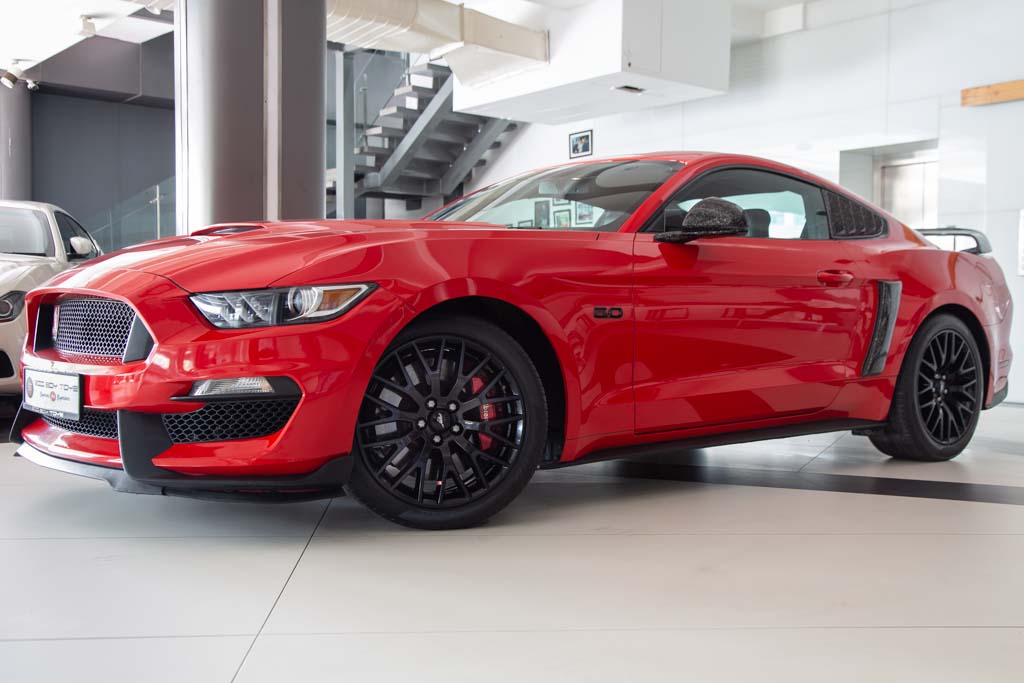 Ford Mustang GT