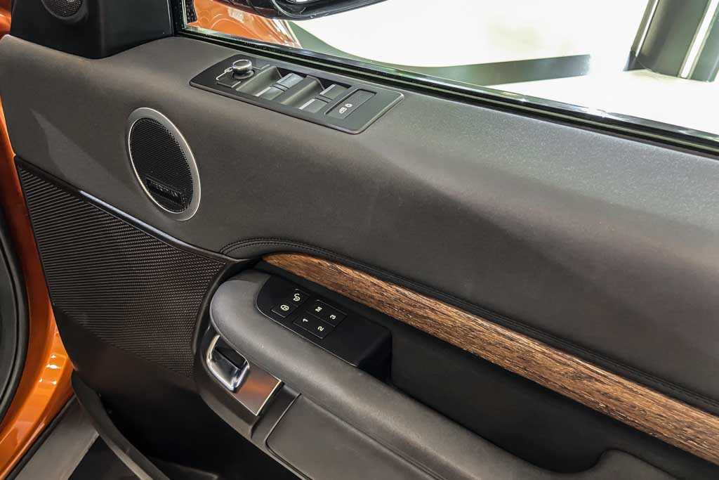 Land Rover Discovery HSE