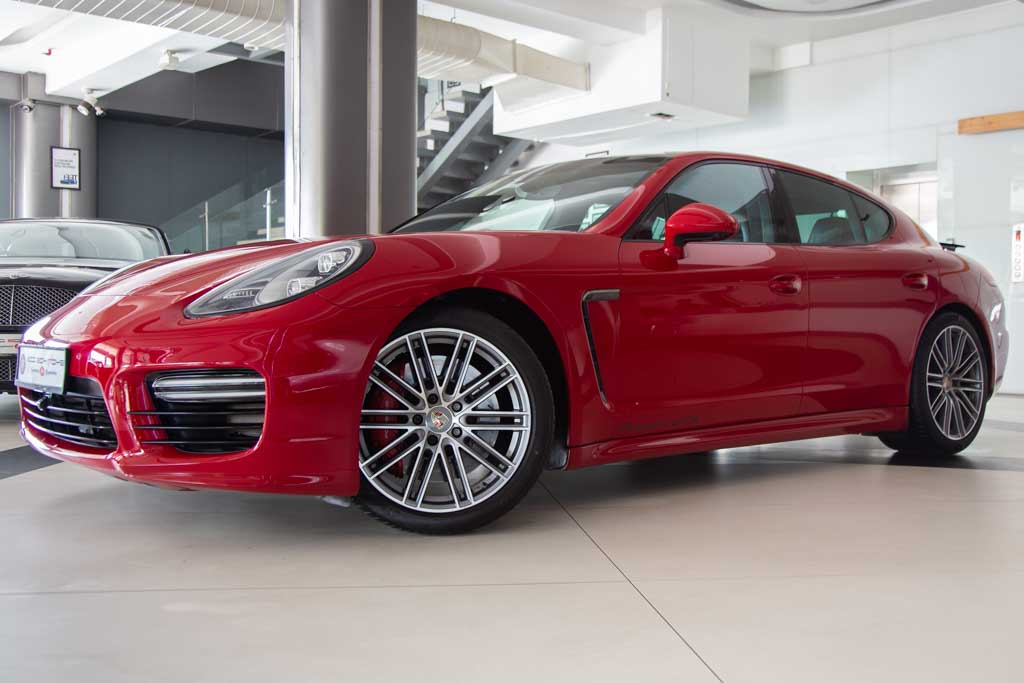 Porsche Panamera GTS