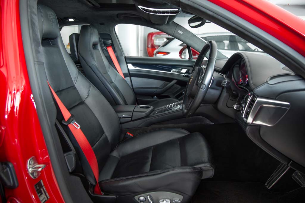 Porsche Panamera GTS