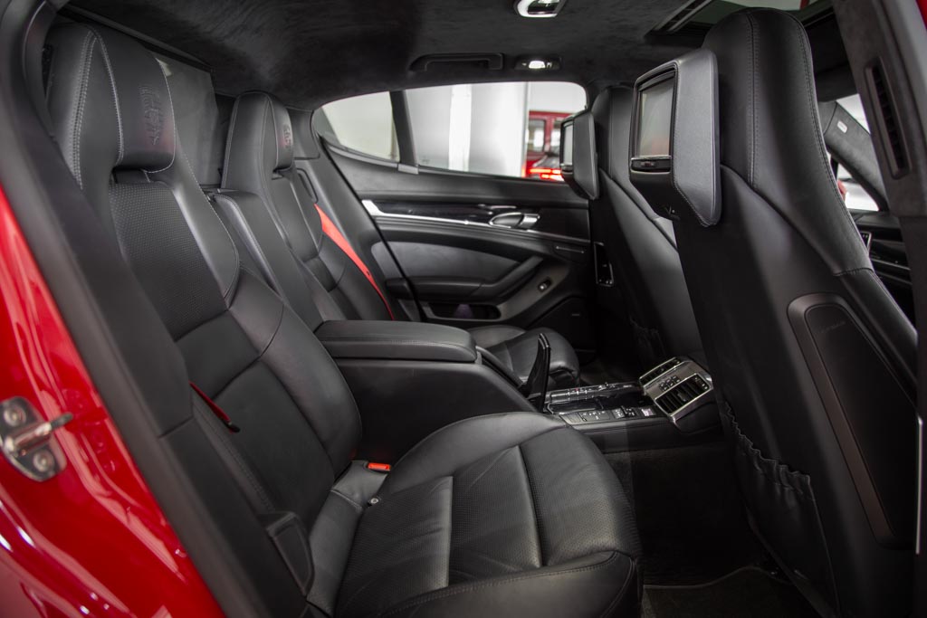 Porsche Panamera GTS