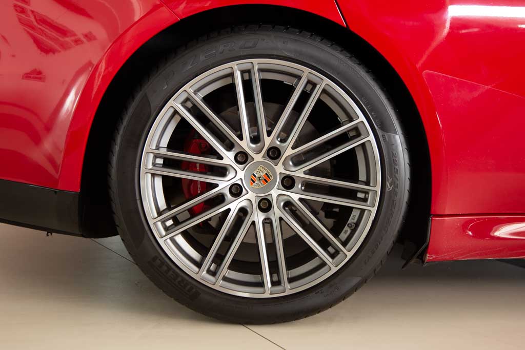 Porsche Panamera GTS