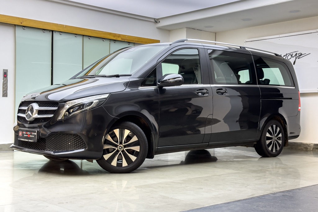 MERCEDES BENZ V220D EXCLUSIVE