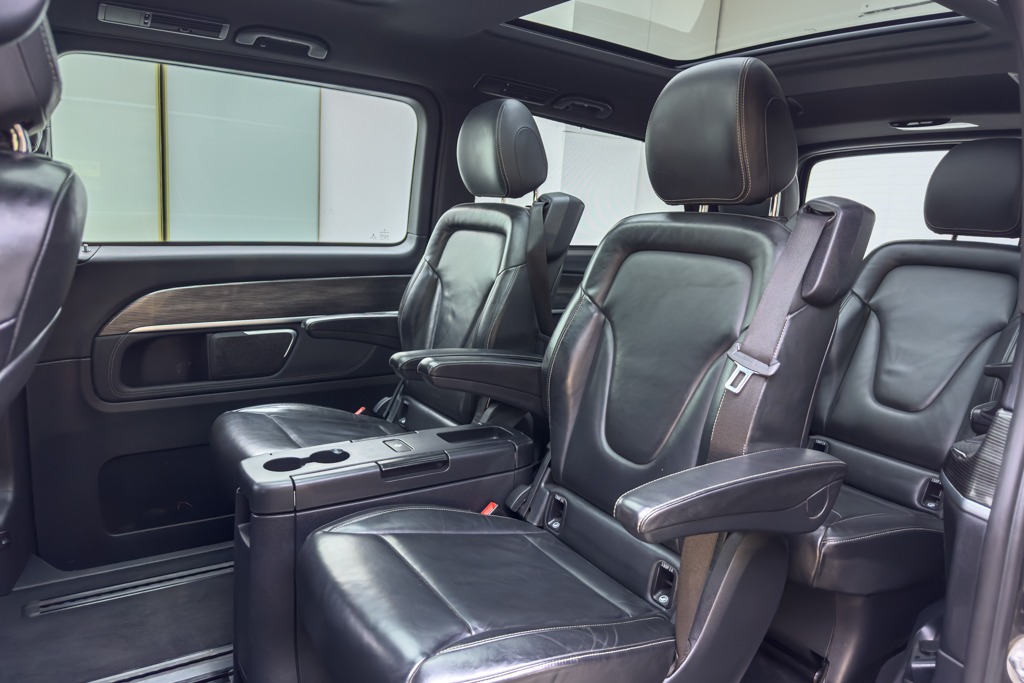 MERCEDES BENZ V220D EXCLUSIVE