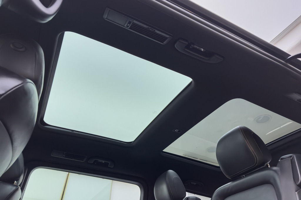 MERCEDES BENZ V220D EXCLUSIVE