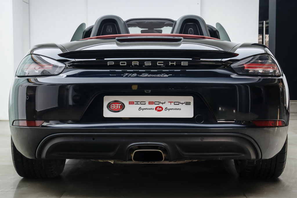 PORSCHE 718 BOXSTER