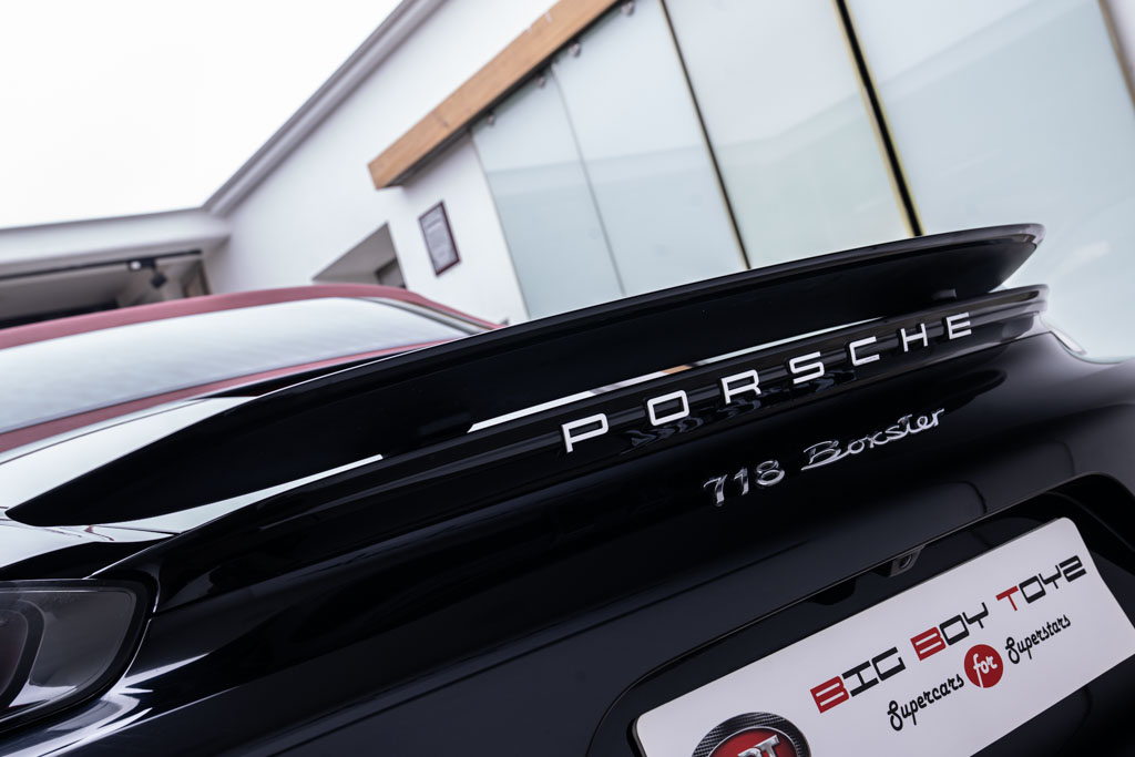 PORSCHE 718 BOXSTER