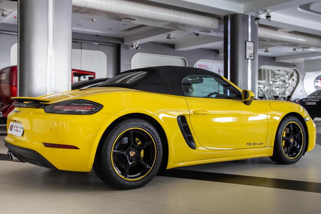 Porsche 718 Boxster