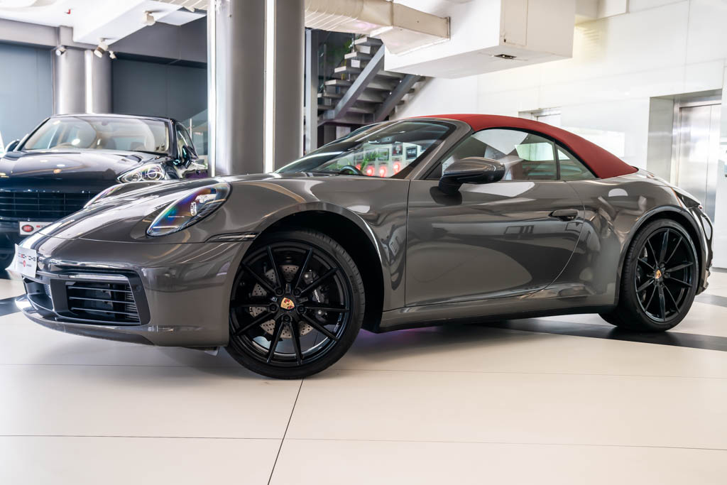 Porsche 911 Carrera Convertible