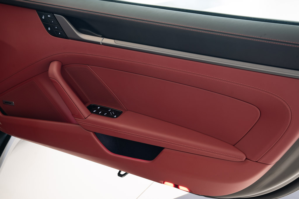 Porsche 911 Carrera Convertible