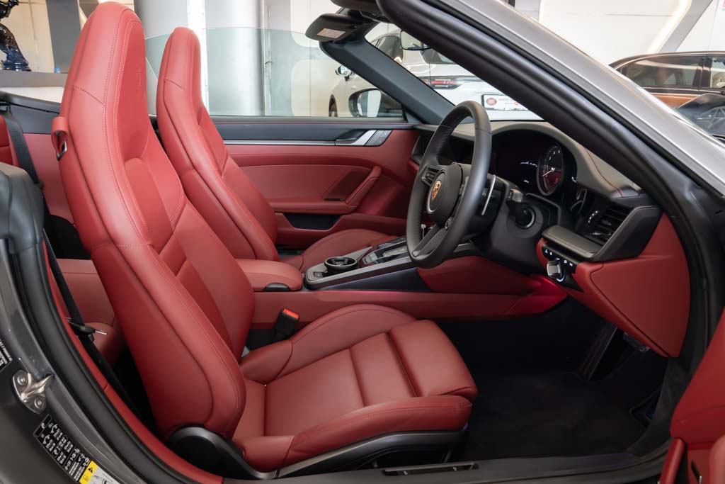 Porsche 911 Carrera Convertible