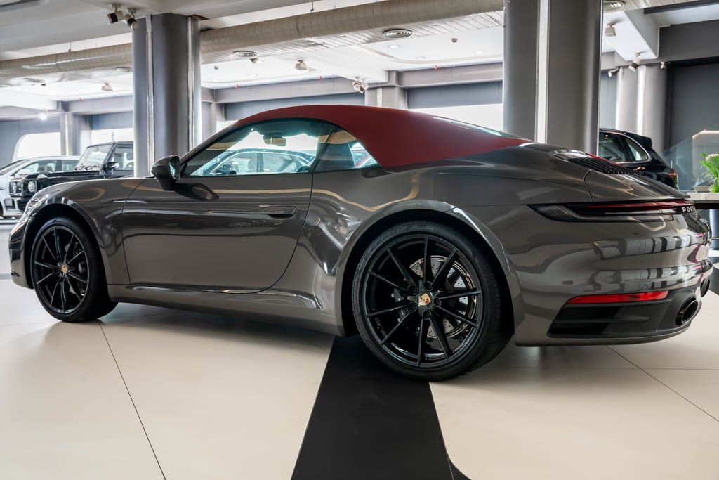 Porsche 911 Carrera Convertible