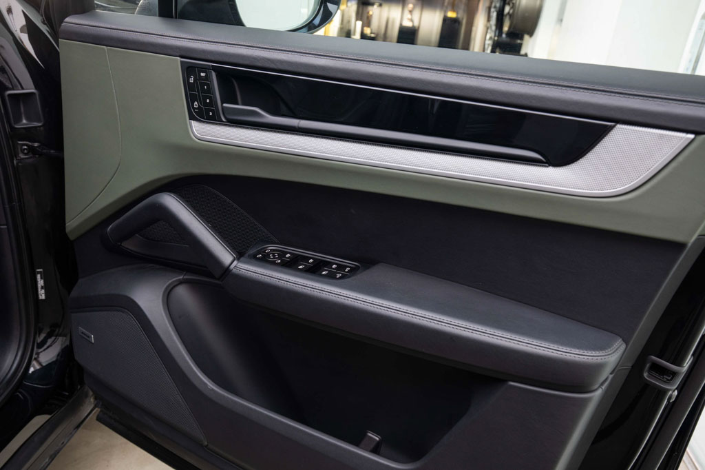 Porsche Cayenne Coupe MY24