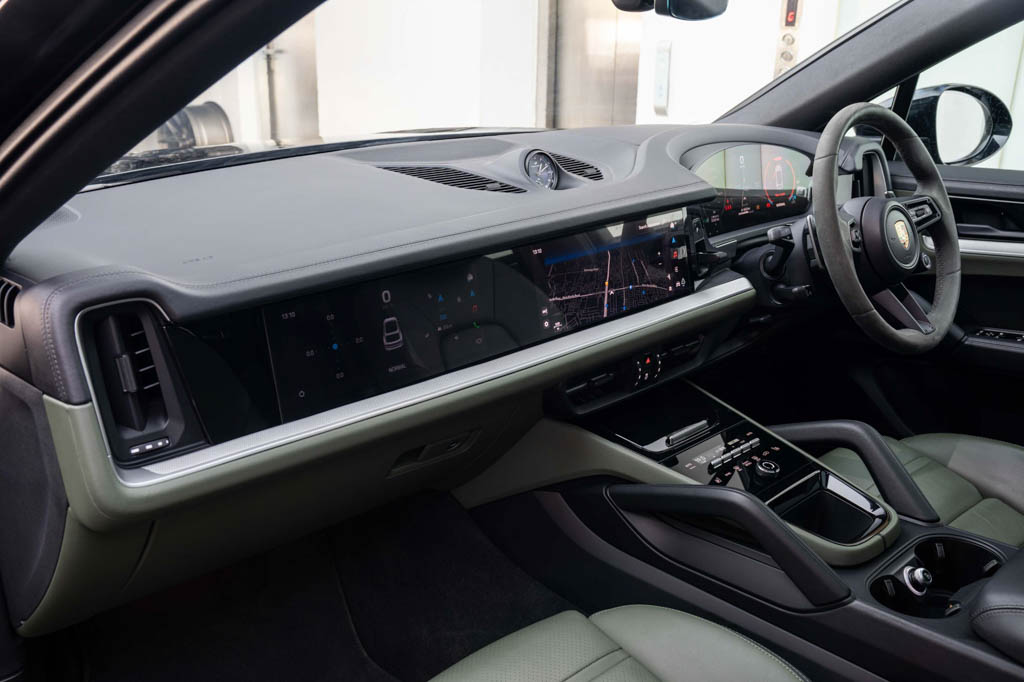 Porsche Cayenne Coupe MY24