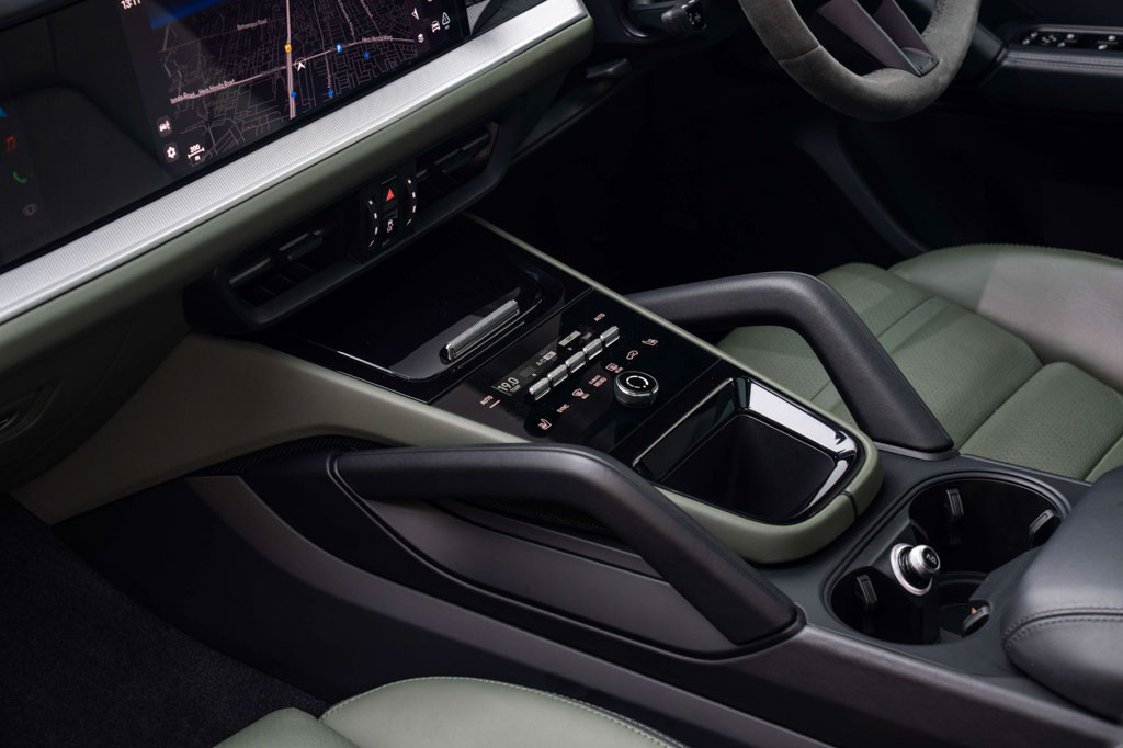 Porsche Cayenne Coupe MY24