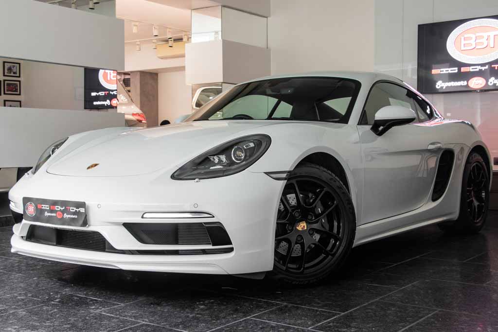Porsche 718 Cayman 