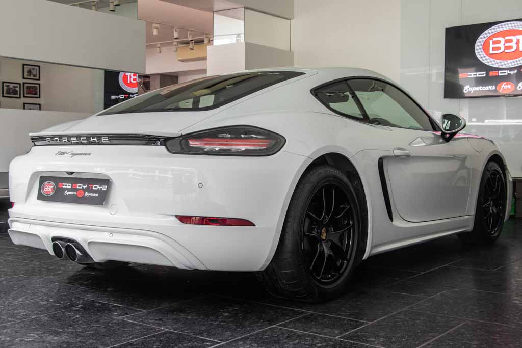 Porsche 718 Cayman 