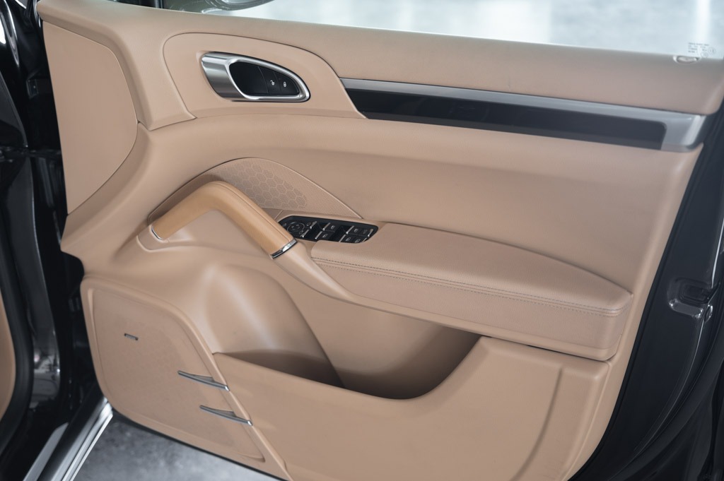 Porsche Cayenne Diesel Platinum Edition