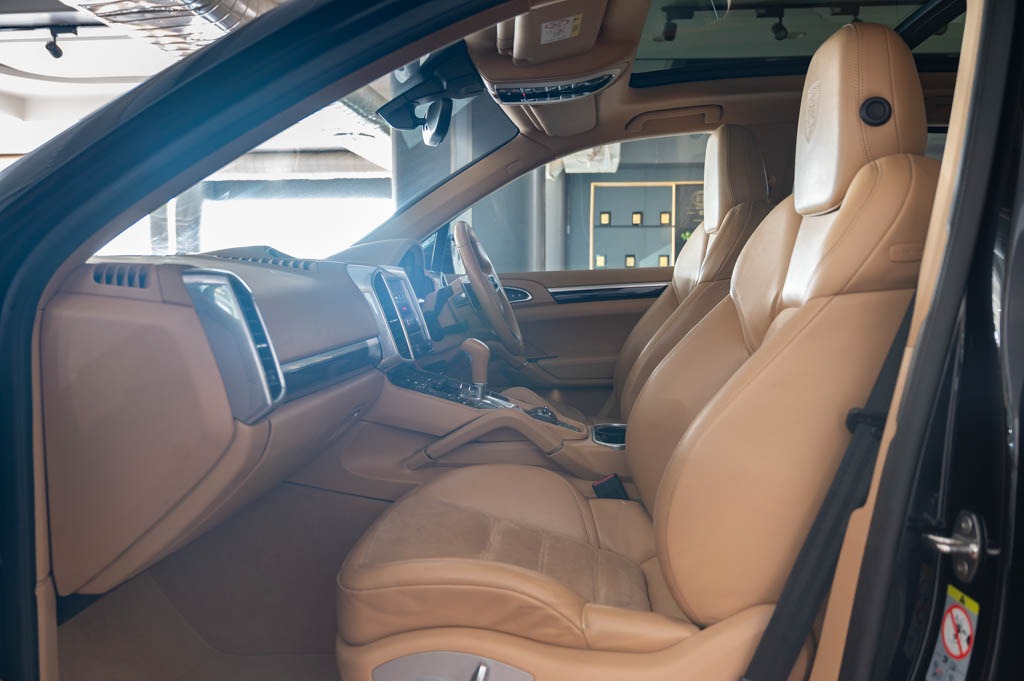 Porsche Cayenne Diesel Platinum Edition